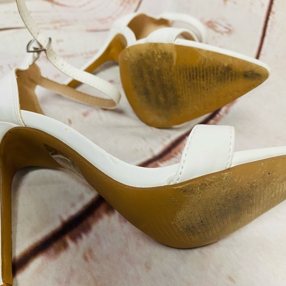 Boohoo white high heel - Picture 6 of 8